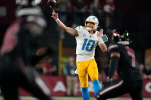 Chargers QB Justin Herbert remains one of the NFL’s better bargains – San Diego Union-Tribune