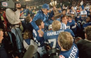 Forty years later, BYU’s Holiday Bowl victory over Michigan, national championship still stir memories – San Diego Union-Tribune