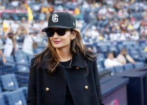 Widow of late Padres chairman Peter Seidler sues two of husband’s brothers over control of team – San Diego Union-Tribune